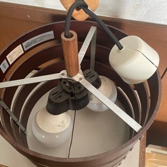 照明　木目でまだまだ使えます まだありますの画像