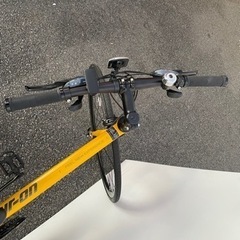 クロスバイク　黄　（700C)　21段変速　エアーオンの画像