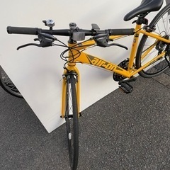 クロスバイク　黄　（700C)　21段変速　エアーオンの画像