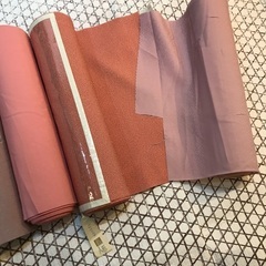 反物全部で3000円　8本の画像