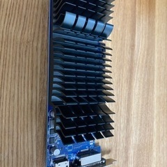 ASUS NVIDIA GT1030 GT1030-SL-2G-BRK グラフィックボードの画像