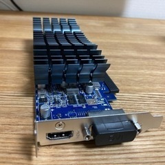ASUS NVIDIA GT1030 GT1030-SL-2G-BRK グラフィックボードの画像