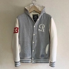 roialスタジャン