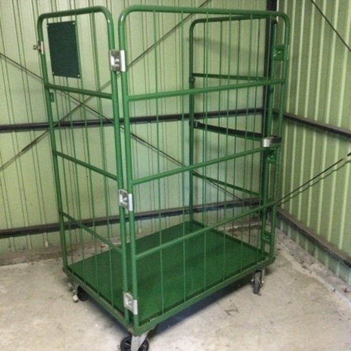 中古　カーゴ　　幅110　　奥行80　　高さ168.5　 （ｃｍ）　キャスター付き