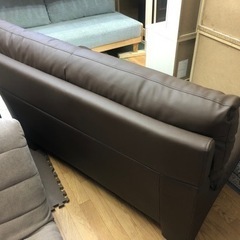 【リサイクルショップ八光　田上店　配達・設置OK】ブラウン　2人掛けソファの画像