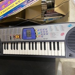 【お話し中】【中古品】CASIO SA-67 電子キーボード