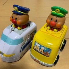 アンパンマン　電車　車　おもちゃ
