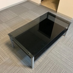 ブラックスモーク　ガラステーブルの画像