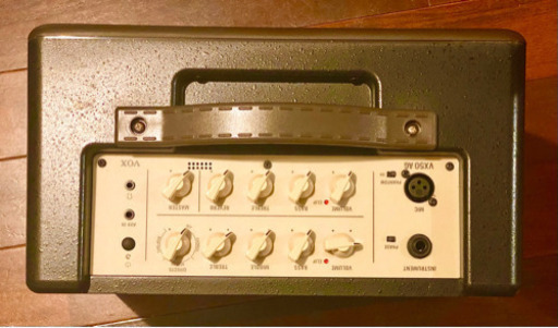 ギターアンプ、マイク入力可能 / 弾き語りに最適(新品同様)