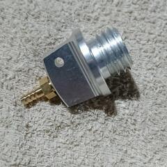 オイルフィーラーキャップ(銀)　未使用