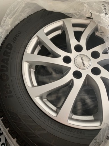 205/65/r16 スタッドレス　ワンシーズンのみ美品　アルファードなど