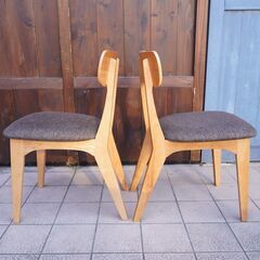 unico(ウニコ)のFIX(フィックス)シリーズのダイニングチェアー2脚