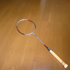 YONEXバドミントンラケットTi1