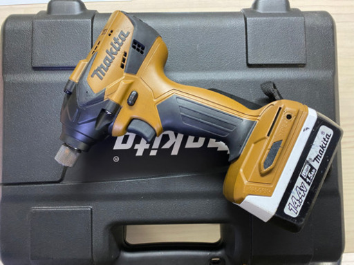 中古 マキタ　M697D 14V  充電式 インパクトドライバ