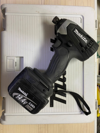 中古 マキタ　TD134DX2 14V  充電式 インパクトドライバ