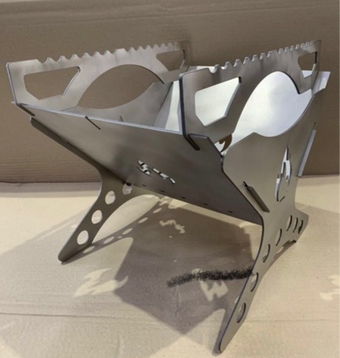 【未使用品】ステンレス製 焚き火台 ソロキャンサイズ