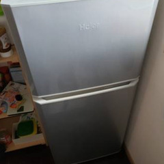 Haier 121 L. - ハイアール冷蔵庫 121 L.
