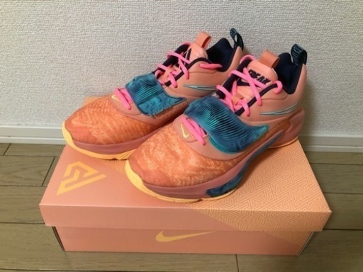 新品未使用 ズームフリーク3