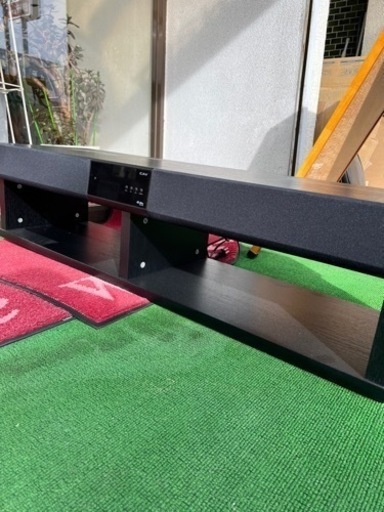 取引中。TVボード　スピーカー