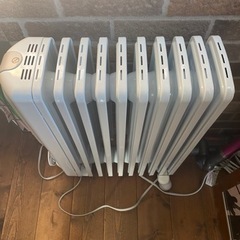 デロンギ　オイルヒーター　暖房の画像