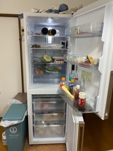 冷蔵庫　SHARP 310ℓ 12月25以降引き取り