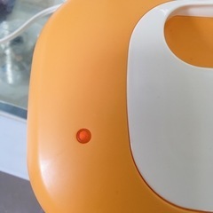 無料！クイックウォーマー①◎✨おしりふきあたため器✨コンビ　2010年製　箱付き✨オレンジ✨動作確認済✨中古品【こちらは店舗です。浜村鹿野温泉ICから3分 買取本舗 宮本リサイクル 営業時間９～１９時 定休日水曜のみ←連絡できませんm(_ _)m】の画像