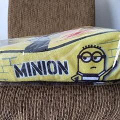 ミニオンズ 枕の画像