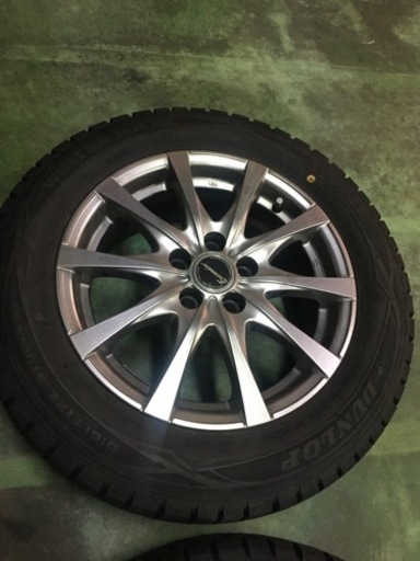 引き取り限定！　Exceeder  15インチ　スタッドレス　185/65R15 88Q