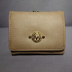 【取引中】　三つ折り　ミニ財布