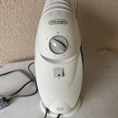 格安！かわいい　デロンギヒーター