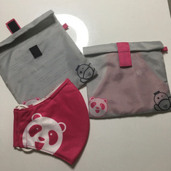 foodpanda  新品未使用　マスク+ケース2点セットの画像