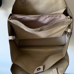 ショルダーバック、かばんの画像