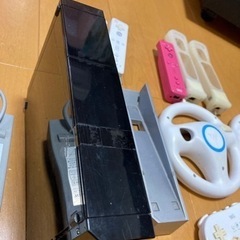 お取引中⭐︎Wii本体　ソフト9本の画像