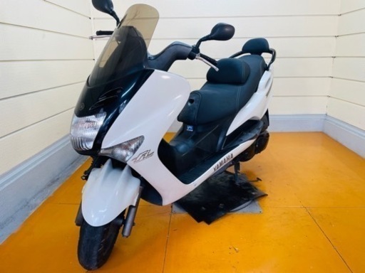 SE27 マジェスティ125 小型^_^