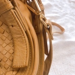 アンメートル　キャレ　1metre carre 本革　ショルダーバッグ　本皮　キャメル　ベージュ　ナチュラルの画像