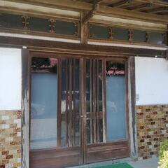 処分間近　レトロ　50年前の組子等が施された建具です。の画像