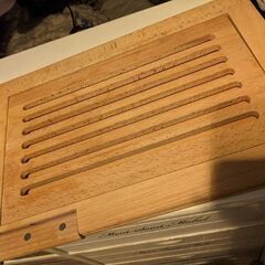 IKEA　カッティングボード パン
