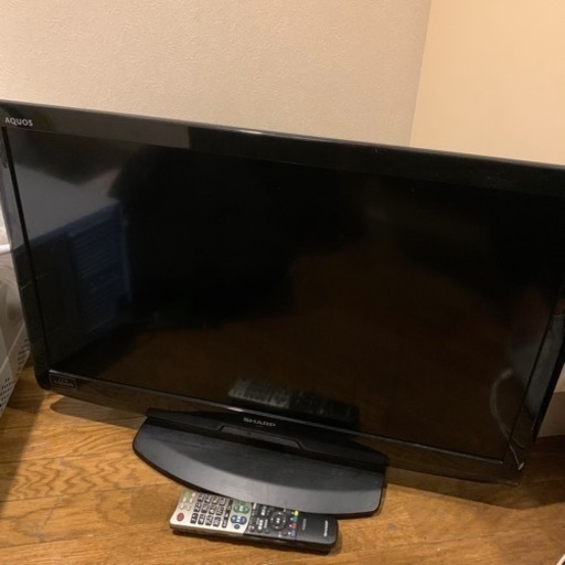 32型液晶テレビ（SHARP AQUOS シャープ アクオス）