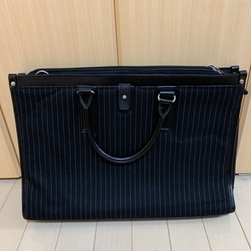 【直接引き渡し・新品】ビジネス用トートバッグ (ストライプ柄)