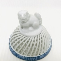 有田 波佐見焼 正光窯 染付 網目 透かし香炉 青海波 花唐草 三足 茶道具の画像