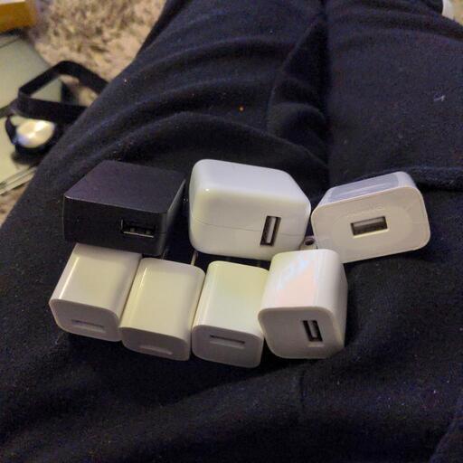 充電器の下の部分