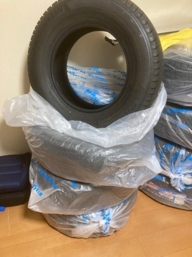 ２６５/６５Ｒ１７ １１２Ｓ　4本　ミシュラン　150プラド　新車外し