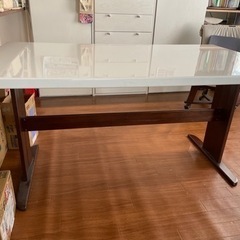 ダイニングテーブル　白
