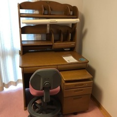 くろがね学習机と椅子