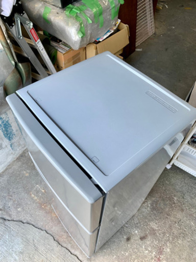  美品 2018年製 SHARP シャープ 2ドア冷凍冷蔵庫 118L SJ-H12D-S