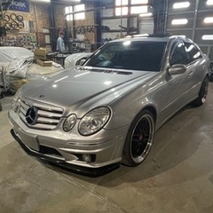 ご契約ありがとうございます。Mercedes Benz E500...