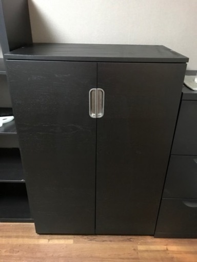 IKEAのキャビネット
