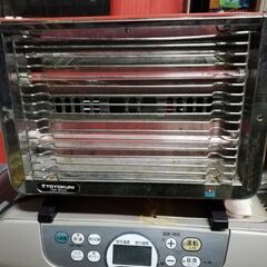toyokuni トヨクミ　遠赤外線　電気ストーブ　ファンヒーター　