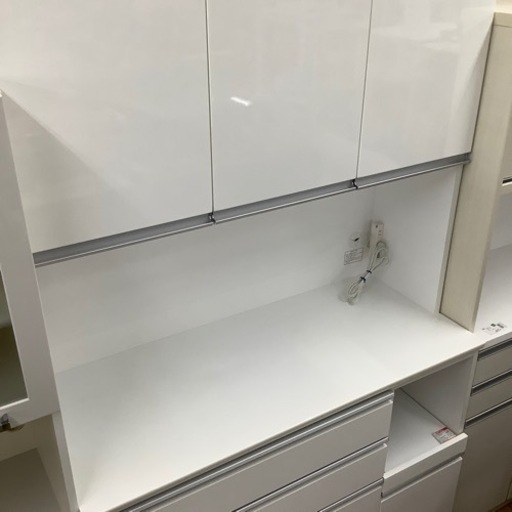 【ニトリ】3枚扉レンジボード 売ります！