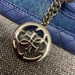 guess デニム　鞄　値下げしましたの画像